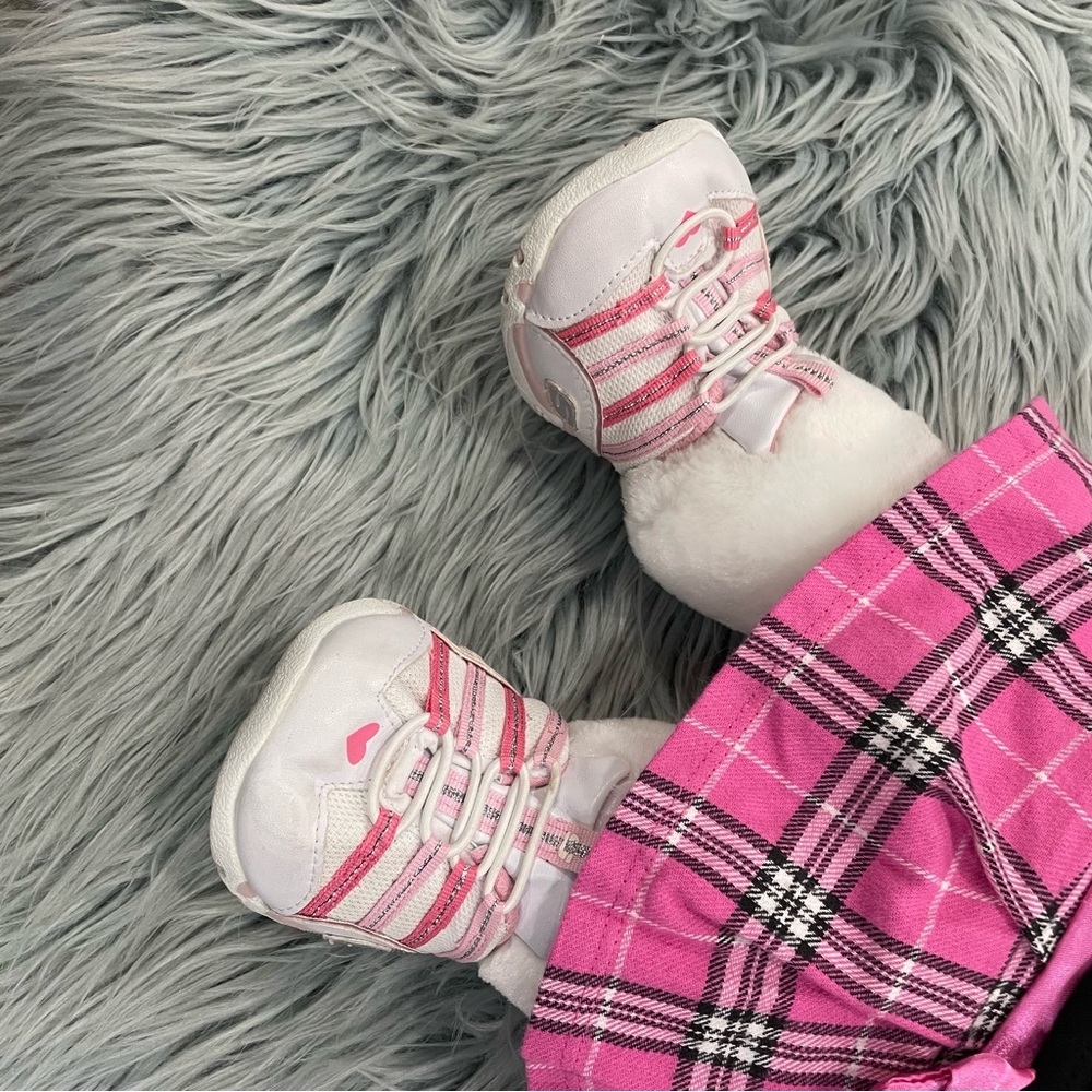 BUILD A BEAR|HELLO KITTY heart bow w/plaid Scotty dog outfit & skecher sneakers - Picture 8 of 15